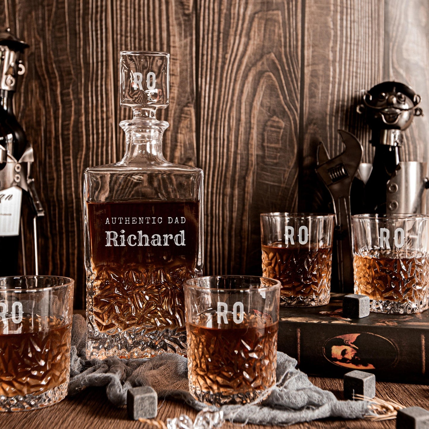 Engraved Carving Old Fashion Whiskey Decanter Set & 4 Glasses