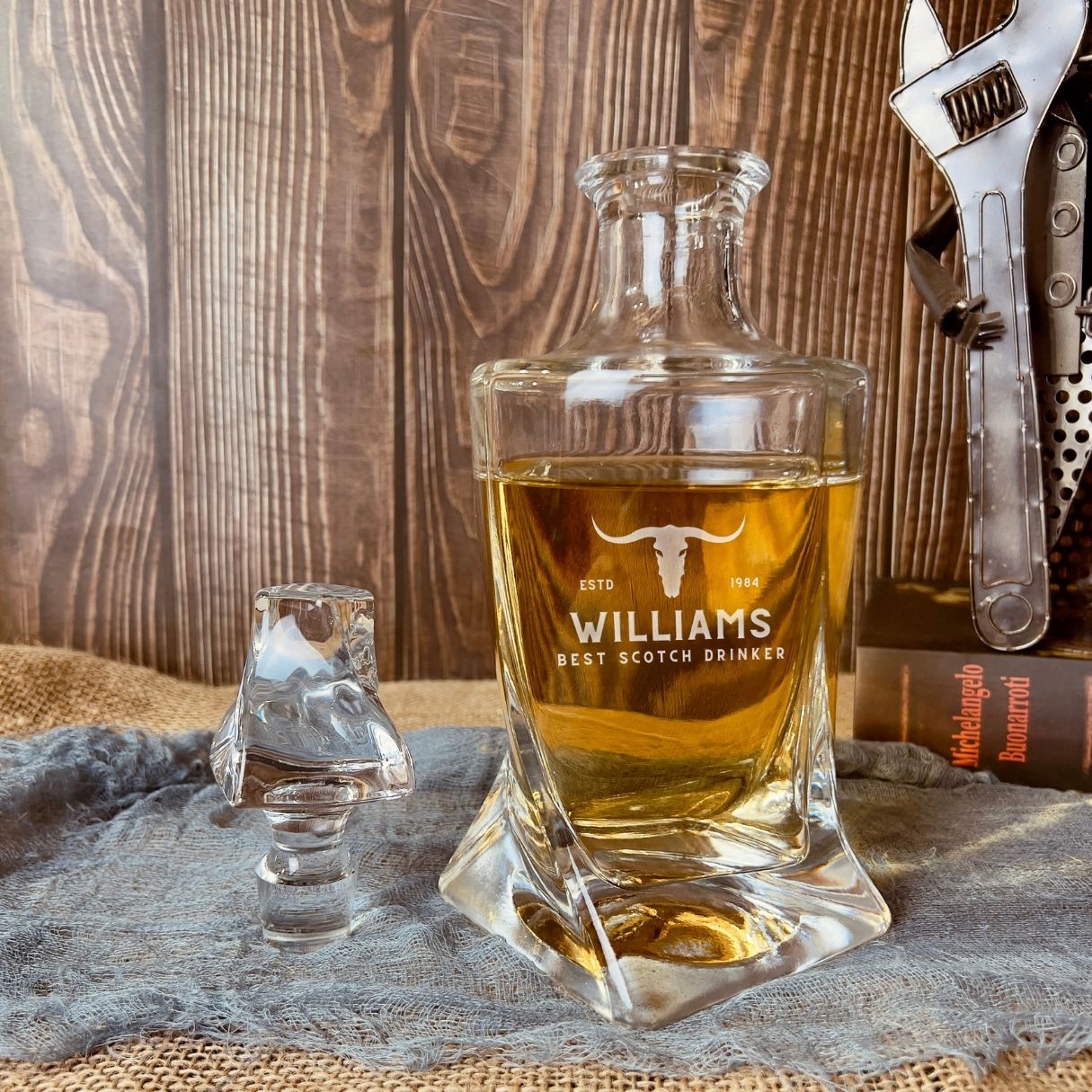 Engraved Twisted 800ml Whiskey Decanter