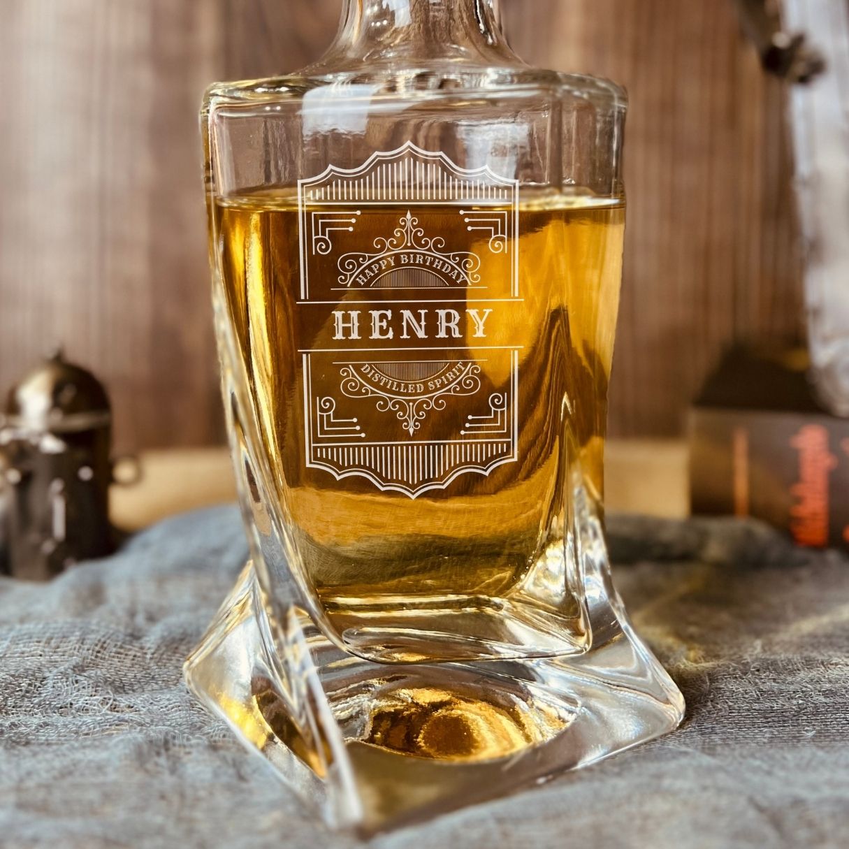 Engraved Twisted 800ml Whiskey Decanter