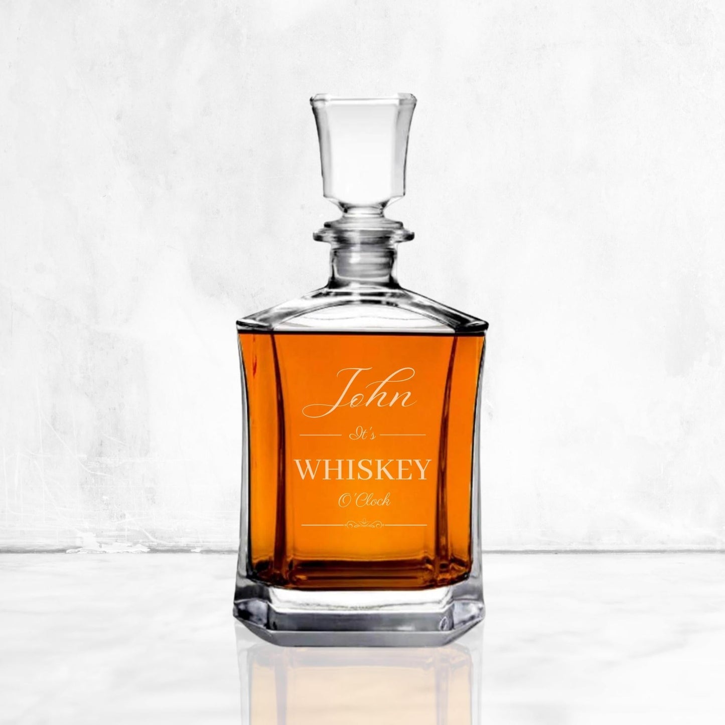 Engraved 680ml Barware Whiskey Decanter