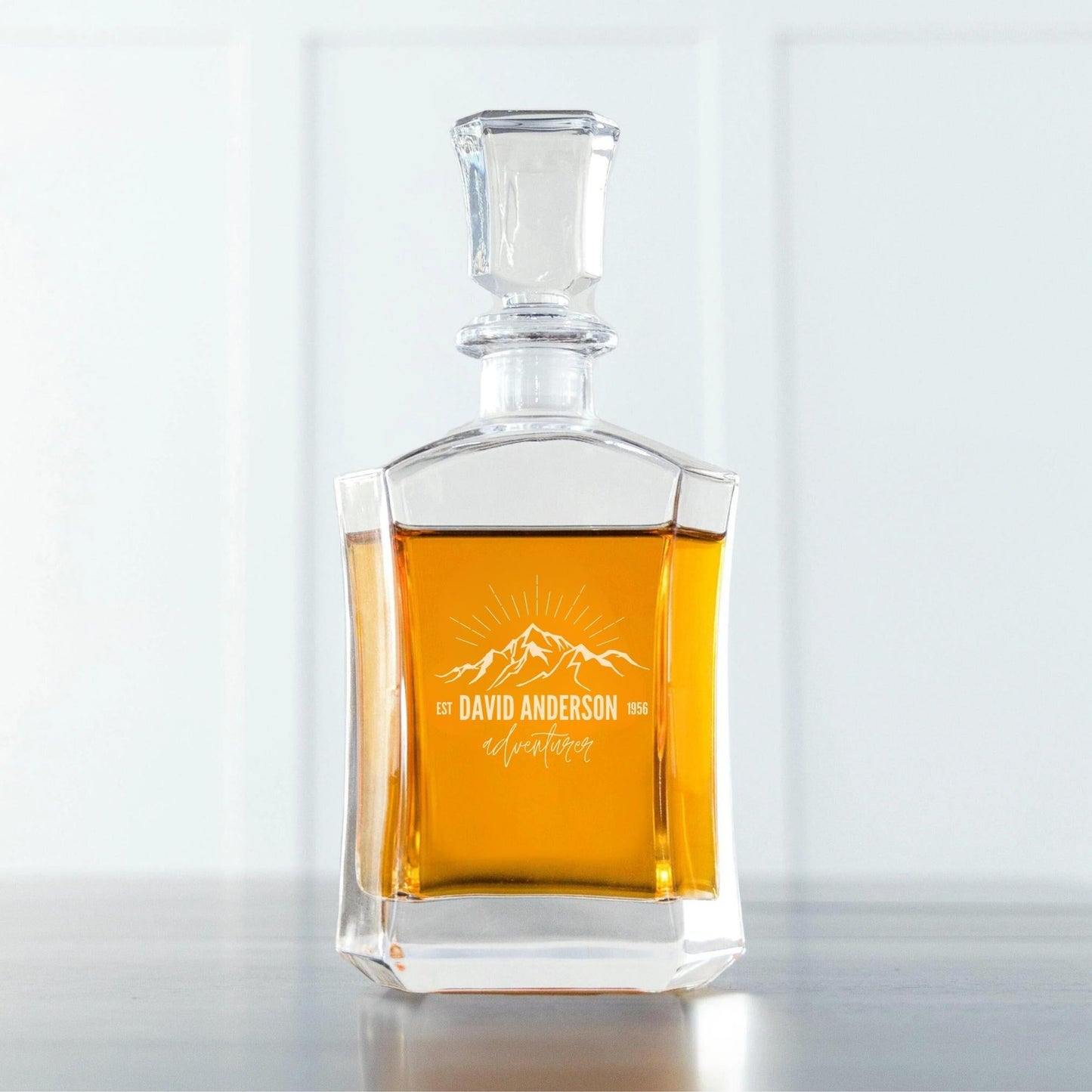 Engraved 680ml Barware Whiskey Decanter
